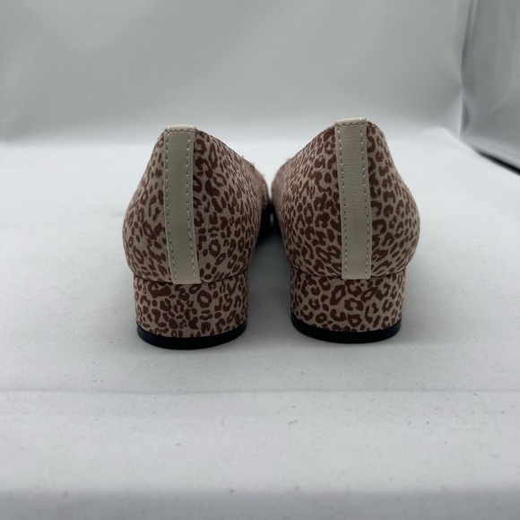 Journee Collection Loafers‎ Womens 7 1/2 Animal Print Justine Heeled Loafers NEW - Picture 4 of 10